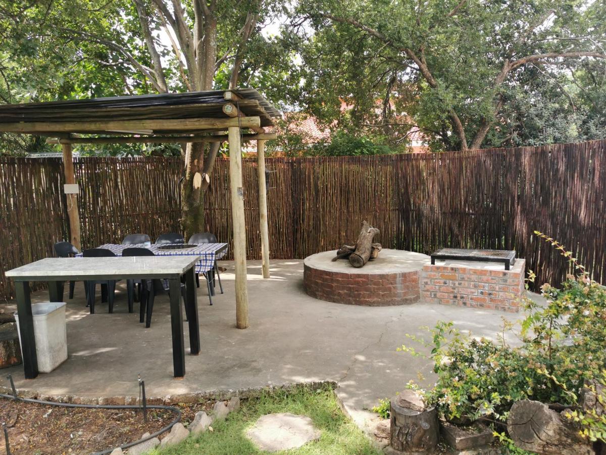 Gluckman Drive Guesthouse Welkom Extérieur photo